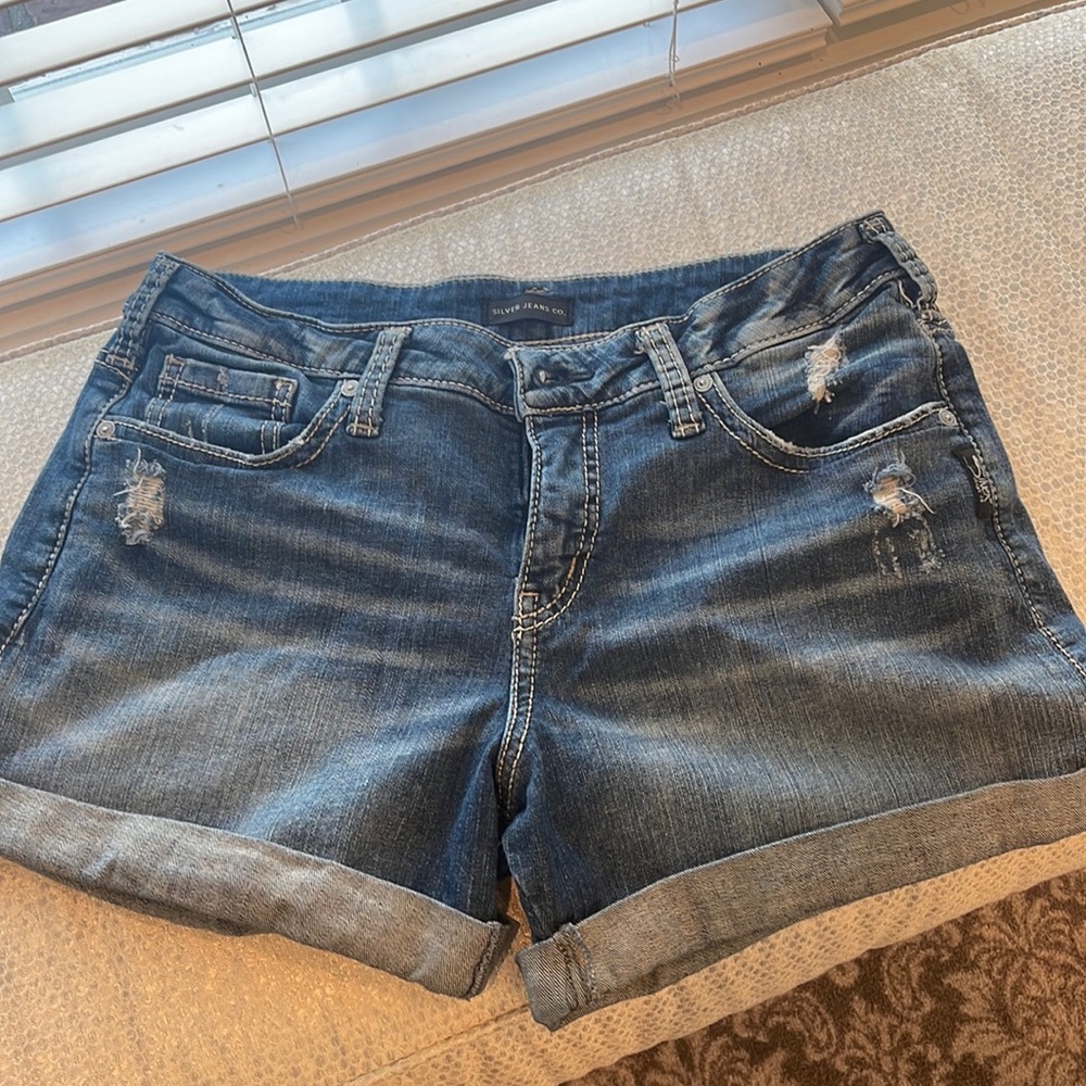 Silver Jeans Boyfriend Shorts size 30